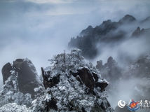 高清图：利剑雪“包裹”三清山 宛若童话世界
