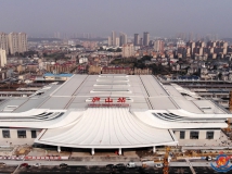 高清图：庐山站西站房即将投进应用